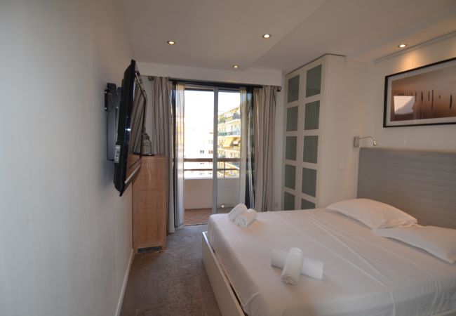 Apartment in Nice - SIENA - Magnifique appartement avec jacuzzi