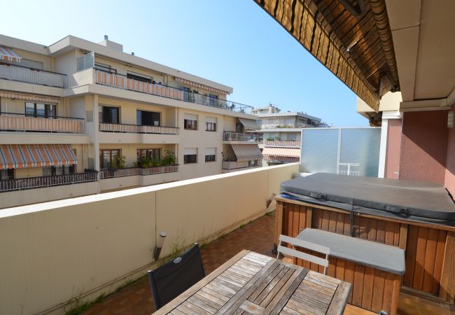 Apartment in Nice - SIENA - Magnifique appartement avec jacuzzi