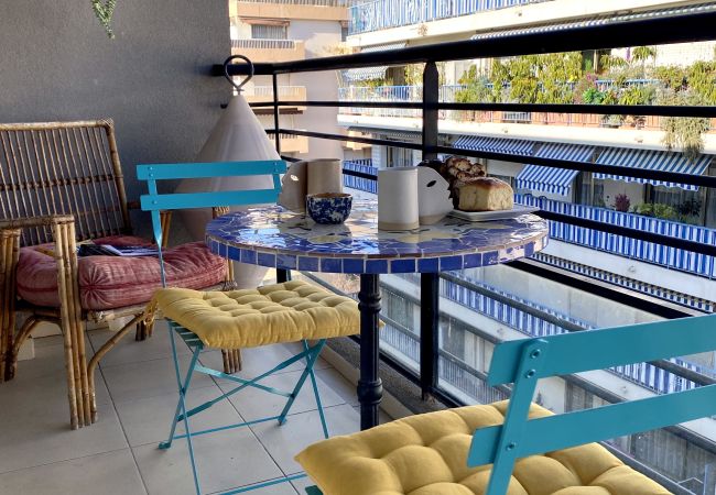 Apartamento en Niza - TOBIAS - Appartement Duplex 4 personnes Nice/Riqui