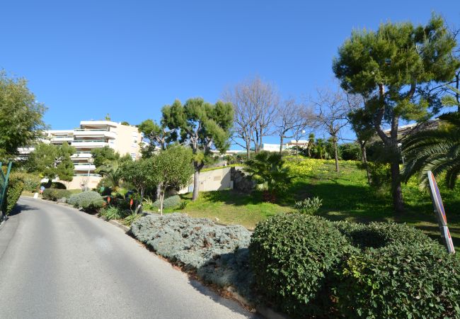 Appartement à Nice - PLEIN CIEL - Résidence sécurisée, piscine, garage