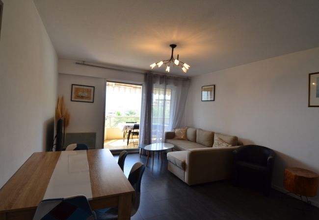 Appartement à Nice - PLEIN CIEL - Résidence sécurisée, piscine, garage
