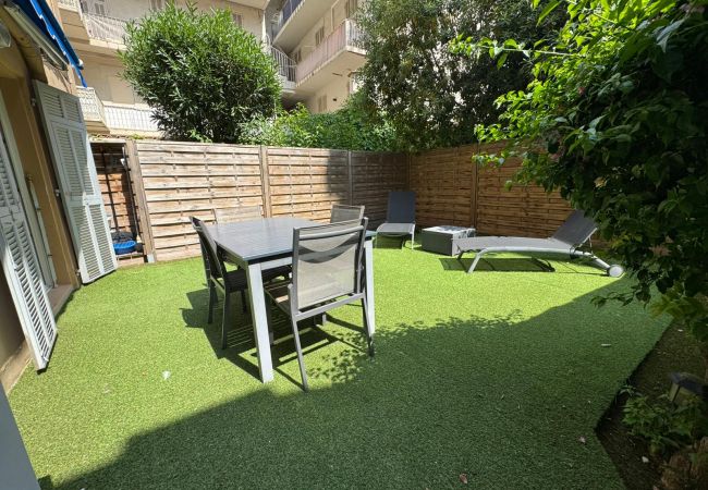 Appartement à Nice - CONGRES - Agréable terrasse à 5 minutes de la mer