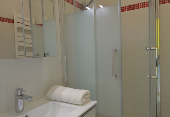 Appartement à Villefranche-sur-Mer - NEREIDES - Appartement 3 personnes Vue Mer