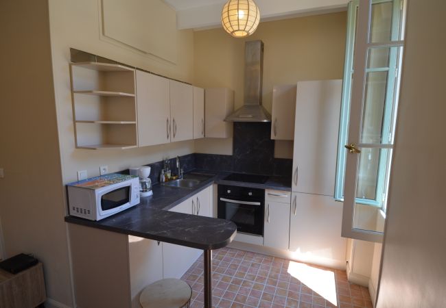 Appartement à Nice - Charme et vue Sainte-Réparate