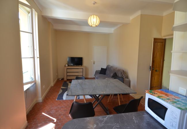 Appartement à Nice - Charme et vue Sainte-Réparate