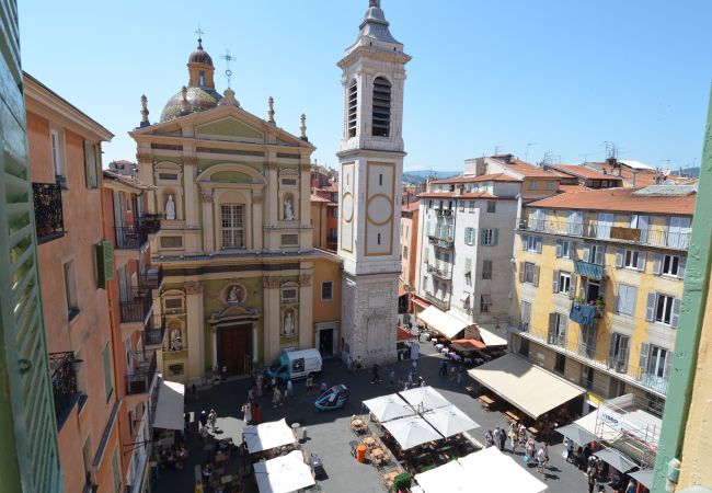 Appartement à Nice - Charme et vue Sainte-Réparate