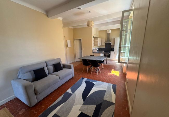 Appartement à Nice - Charme et vue Sainte-Réparate